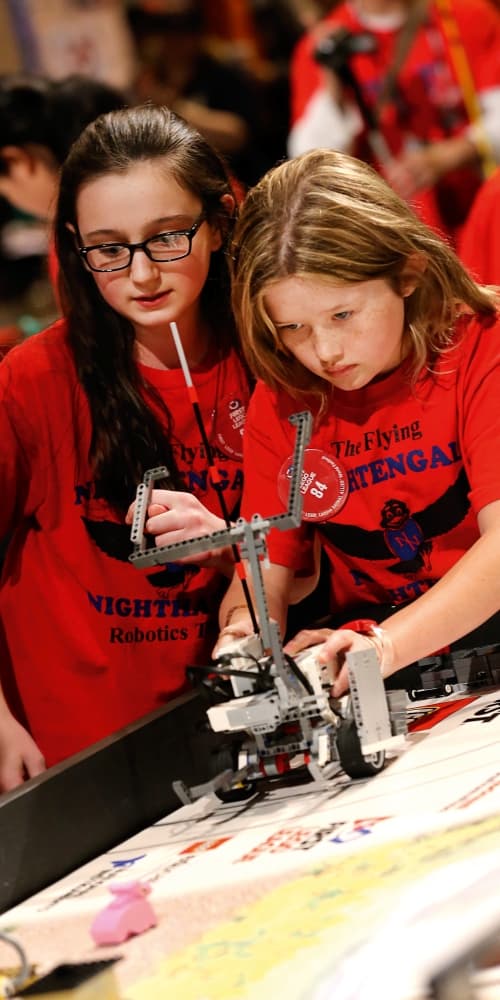 Uczestniczki konkursu FIRST LEGO League